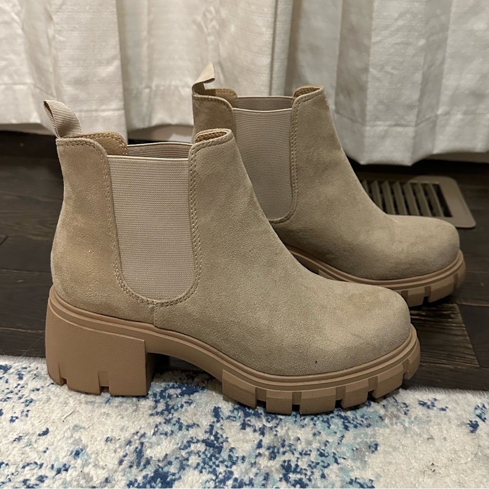 Tan SODA women’s boots. size 6 WORN ONCE.